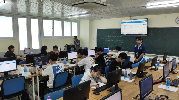 Tổng kết và vinh danh các gương mặt xuất sắc tại Cuộc thi Olympic Tin học Sinh viên NTU năm học 2026 – 2027