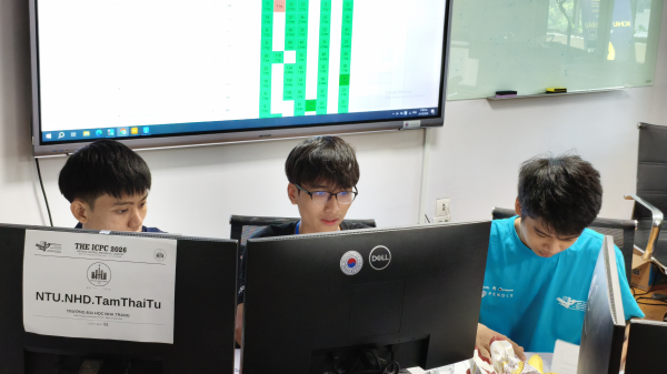 Điểm thi Trường Đại học Nha Trang hoàn thành tổ chức Kỳ thi Lập trình sinh viên quốc tế ICPC khu vực miền Trung 2026