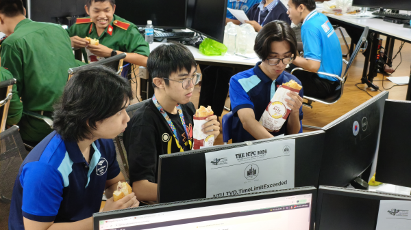 Điểm thi Trường Đại học Nha Trang hoàn thành tổ chức Kỳ thi Lập trình sinh viên quốc tế ICPC khu vực miền Trung 2026