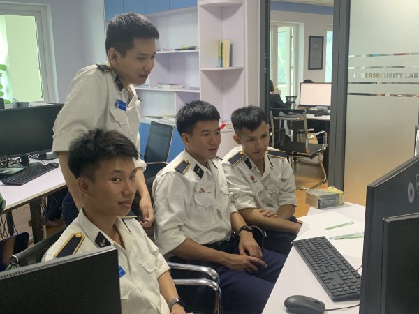 Điểm thi Trường Đại học Nha Trang hoàn thành tổ chức Kỳ thi Lập trình sinh viên quốc tế ICPC khu vực miền Trung 2026